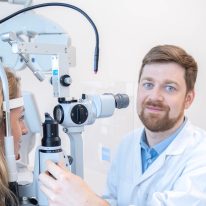 Badanie wzroku – kiedy warto je wykonać i co można się z niego dowiedzieć? Podstawowe badania wad wzroku